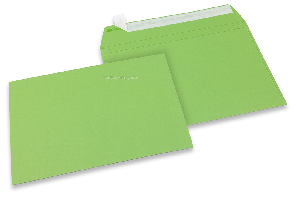 Apple green coloured paper envelopes - 162 x 229 mm 