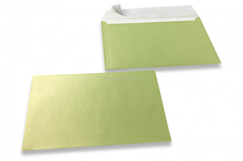 Lime green coloured mother-of-pearl envelopes - 170 x 170 mm