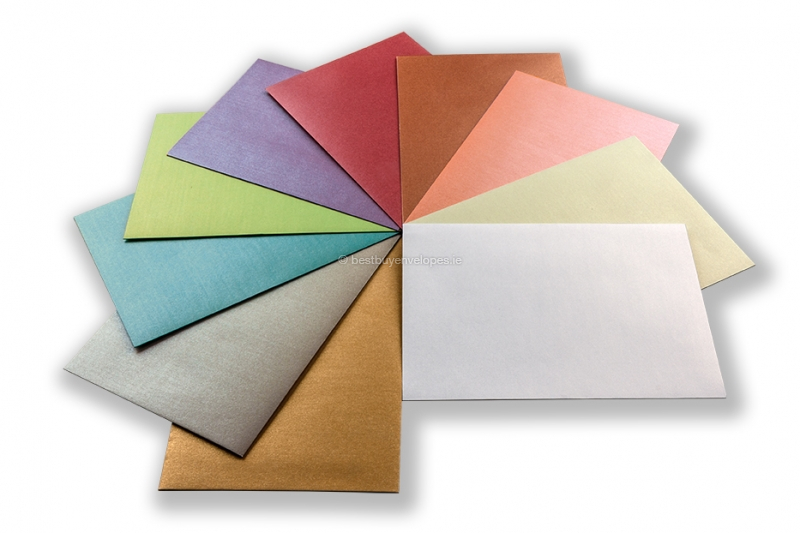 Coloured mother-of-pearl envelopes