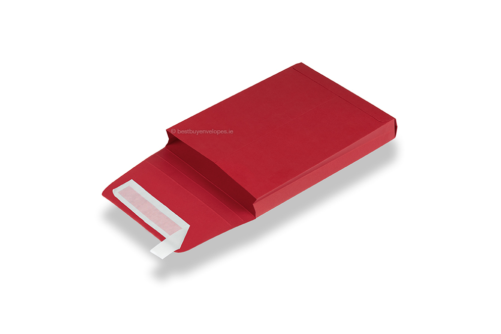 Coloured gusset envelopes V-Bottom - red, 114 x 162 x 25 mm